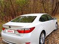 2013 Lexus ES 300h VI, белый, 2390000 рублей - вид 2