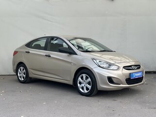 2011 Hyundai Solaris I, бежевый, 720000 рублей, вид 2