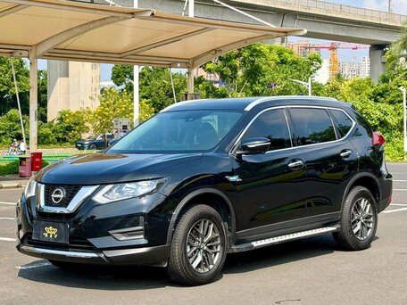 2026 Nissan X-Trail III Рестайлинг 2, чёрный, 2000000 рублей, вид 1