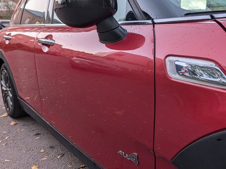 2019 Mini Clubman Cooper S ALL4 II Рестайлинг, красный, 2600000 рублей, вид 3