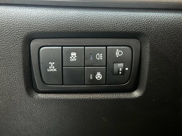 2013 SsangYong Actyon II Рестайлинг, красный, 1050000 рублей - вид 7