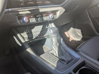2021 Audi Q3 35 TFSI II (F3), белый, 3360000 рублей, вид 3