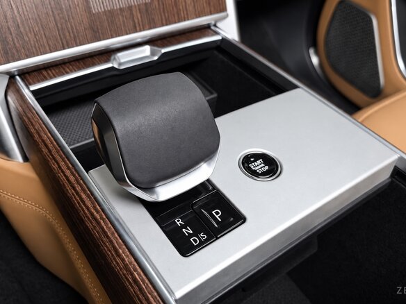2026 Land Rover Range Rover P530 MHEV V, чёрный, 24500000 рублей - вид 17