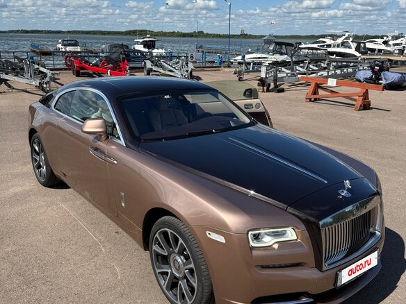 2019 Rolls-Royce Wraith, золотистый, 22000000 рублей - вид 3