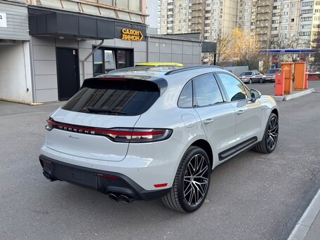 2026 Porsche Macan I Рестайлинг 2, серый, 10900000 рублей, вид 3