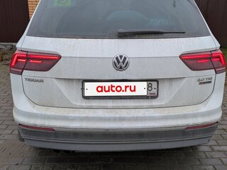 2017 Volkswagen Tiguan II, белый, 2900000 рублей, вид 4