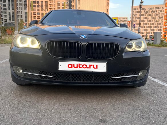 2010 BMW 5 серии 523i VI (F10/F11/F07), чёрный, 1500000 рублей - вид 4