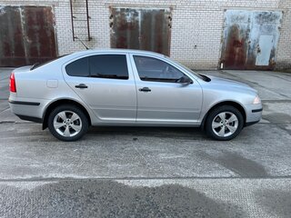 2008 Skoda Octavia I (A4) Рестайлинг, серебристый, 1000000 рублей, вид 2