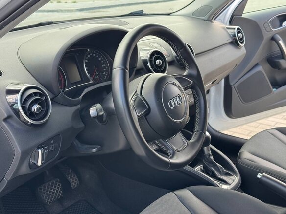 2013 Audi A1 I (8X), белый, 925000 рублей - вид 17