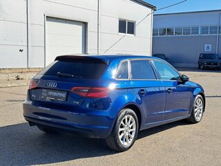 2015 Audi A3 III (8V), синий, 960000 рублей, вид 5