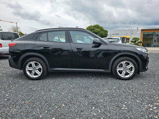 2025 BMW X2 xDrive20d II (U10), чёрный, 5148800 рублей, вид 5