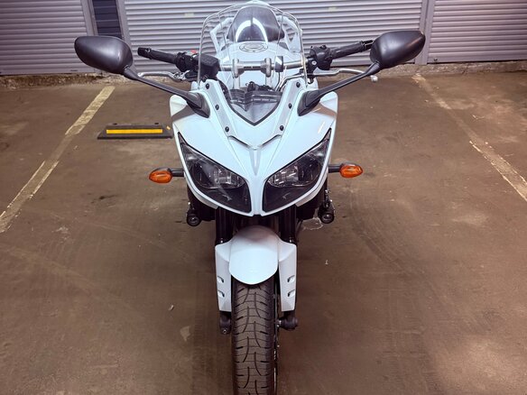 2012 Yamaha FZ1, белый, 620000 рублей - вид 12