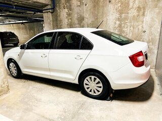 2015 Skoda Rapid I, белый, 990000 рублей, вид 4