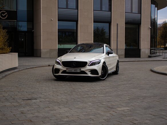2018 Mercedes-Benz C-Класс 200 IV (W205) Рестайлинг, белый, 2799999 рублей - вид 3