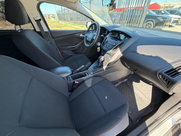 2016 Ford Focus III Рестайлинг, серебристый, 997000 рублей - вид 32