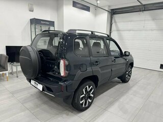 2026 Lada (ВАЗ) Niva Travel I Рестайлинг, зелёный, 1889910 рублей, вид 5