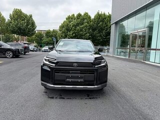 2026 Toyota RAV4 VI (XA60), чёрный, 4000000 рублей, вид 2