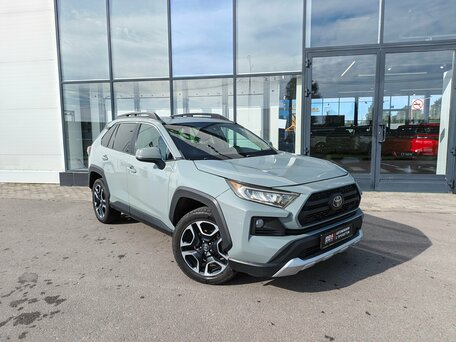 Toyota RAV4 V (XA50)