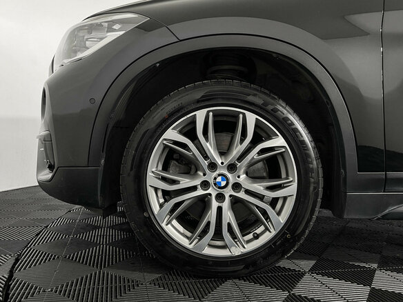 2017 BMW X1 20i xDrive II (F48), чёрный, 1870000 рублей - вид 6