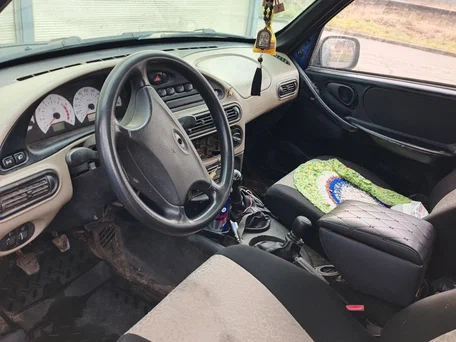 2006 Chevrolet Niva I, чёрный, 150000 рублей, вид 4