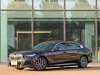 2024 BMW i5 Long eDrive35L, чёрный, 5200110 рублей, вид 1