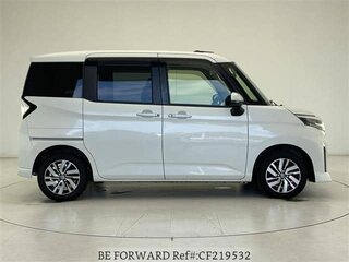 2021 Toyota Roomy I Рестайлинг, белый, 876002 рублей, вид 3