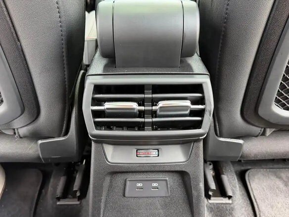 2023 Audi A3 Sportback 35 TFSI IV (8Y), зелёный, 2300000 рублей - вид 17