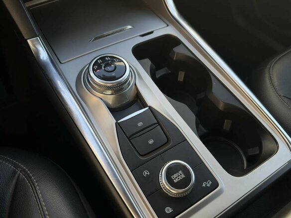 2021 Ford Explorer VI, чёрный, 3385000 рублей - вид 8