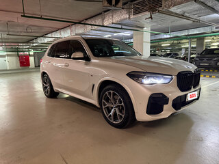 2022 BMW X5 40i IV (G05/G18), белый, 7700000 рублей, вид 1