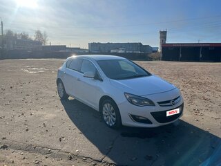 2013 Opel Astra J Рестайлинг, белый, 770000 рублей, вид 4