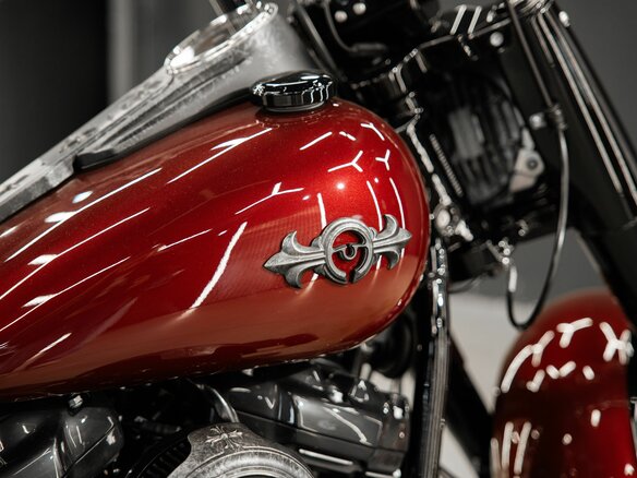 2023 Harley-Davidson Fat Boy, пурпурный, 6500000 рублей - вид 12