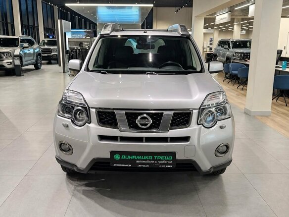 2014 Nissan X-Trail II Рестайлинг, серебристый, 1469000 рублей - вид 2