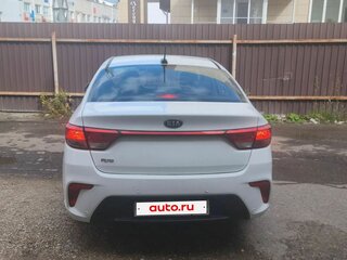 2017 Kia Rio IV, белый, 1300000 рублей, вид 5