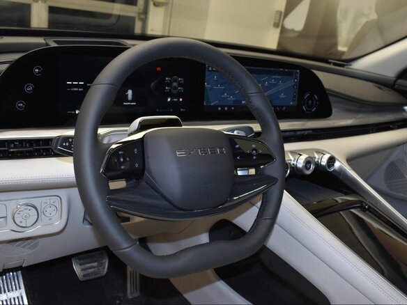 2025 Exeed RX, белый, 4580000 рублей - вид 14