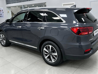 2018 Kia Sorento 8-speed III Prime Рестайлинг, серый, 2275000 рублей, вид 4