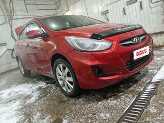 2011 Hyundai Solaris I, красный, 350000 рублей, вид 1