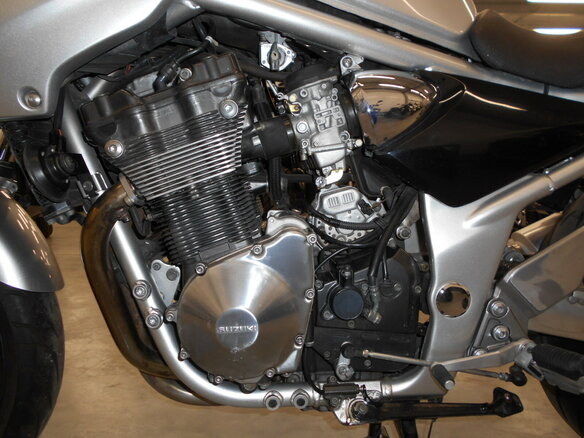 2002 Suzuki Bandit 1200, серебристый, 360000 рублей - вид 19
