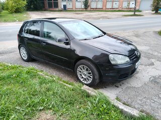 2004 Volkswagen Golf V, чёрный, 350000 рублей, вид 1