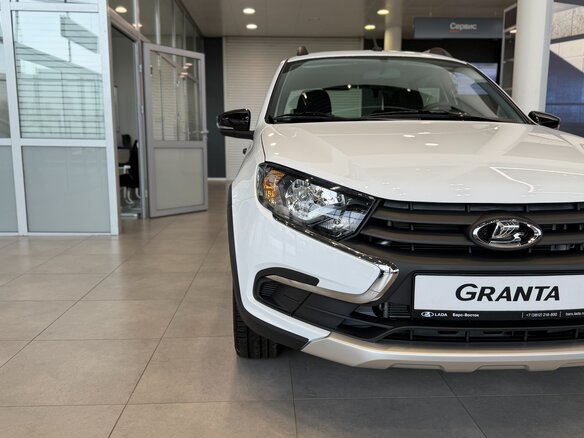 2026 Lada (ВАЗ) Granta Cross Euro-2 I Рестайлинг, белый, 1196000 рублей - вид 4