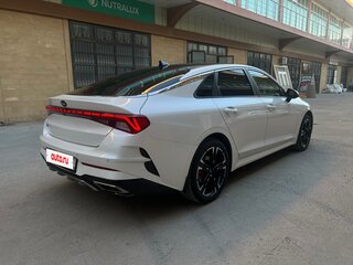 2020 Kia K5 III, белый, 1850000 рублей, вид 4