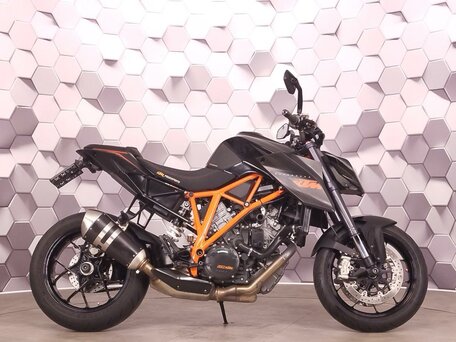 2015 KTM 1290 Super Duke R, чёрный, 899000 рублей, вид 3