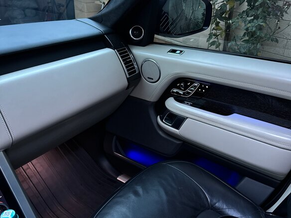2019 Land Rover Range Rover IV Рестайлинг, серый, 5700000 рублей - вид 10