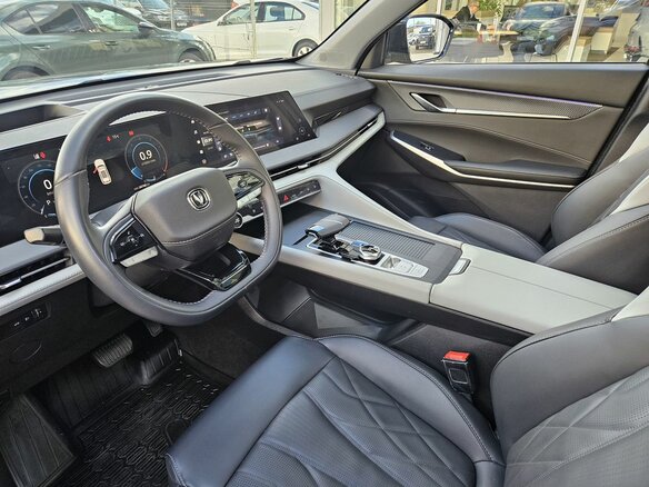 2024 Changan CS75 Plus III, серый, 2479000 рублей - вид 15