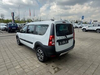 2026 Lada (ВАЗ) Largus Cross I Рестайлинг, белый, 2022000 рублей, вид 4