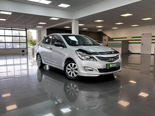 2015 Hyundai Solaris I Рестайлинг, серебристый, 1090000 рублей, вид 5