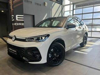 2026 Volkswagen Tiguan L Pro III (China Market), чёрный, 4849000 рублей, вид 1