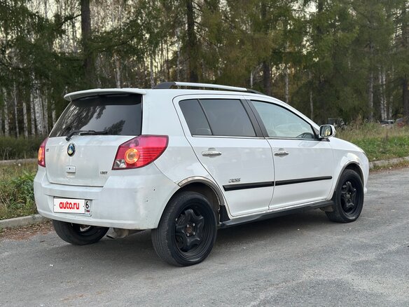 2013 Geely MK Cross I, белый - вид 11