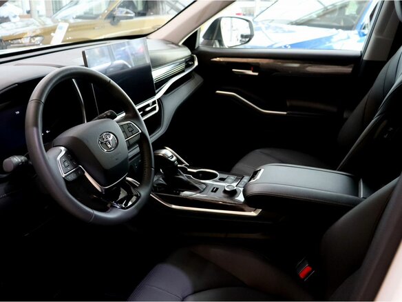 2026 Toyota Highlander IV (XU70), белый, 5670000 рублей - вид 7