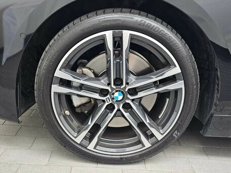 2022 BMW 1 серии 120i III (F40), чёрный, 4381237 рублей, вид 5
