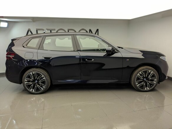 2026 BMW X3 Long 30L xDrive IV (G45/G48), чёрный, 7960000 рублей - вид 5